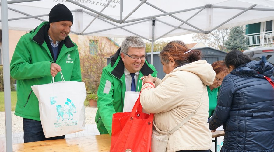 MRSZ adventi adományosztások 2024 december - Fotó: MRSZ