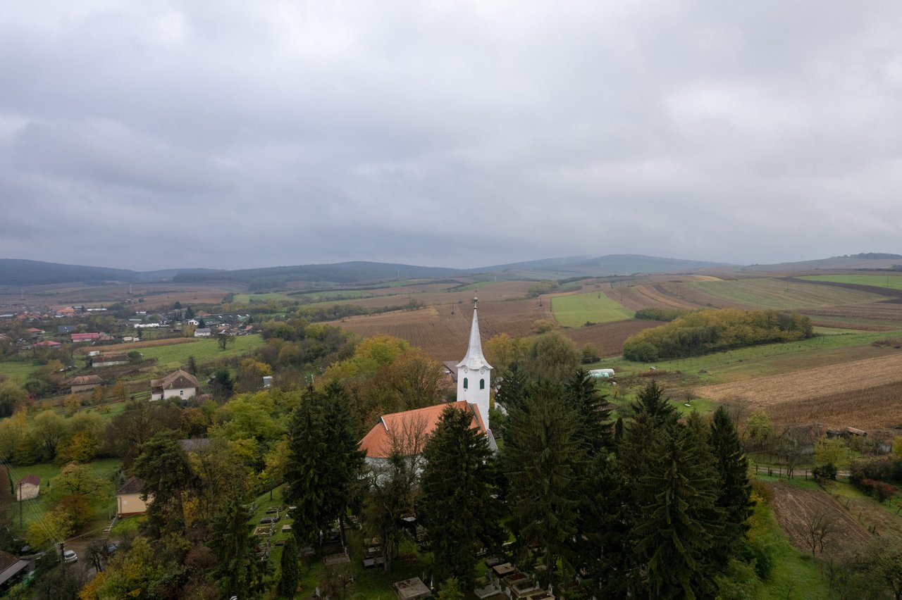 Ambrus Attila cikkhez illusztráció 2. Székelyvaja temploma(f.Kiss Gábor)