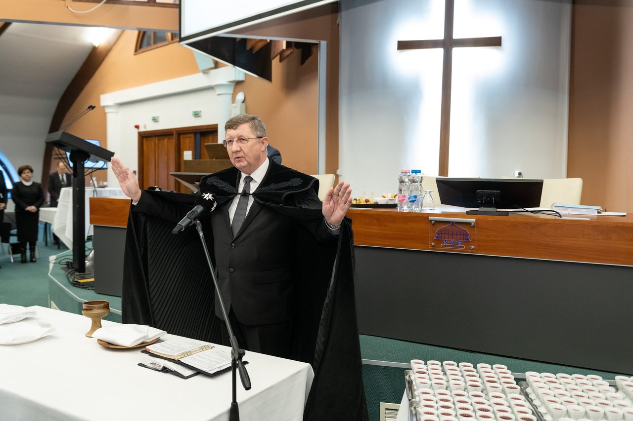 Fekete Károly_úrvacsora Zsinat_ősz 2025 Kiss