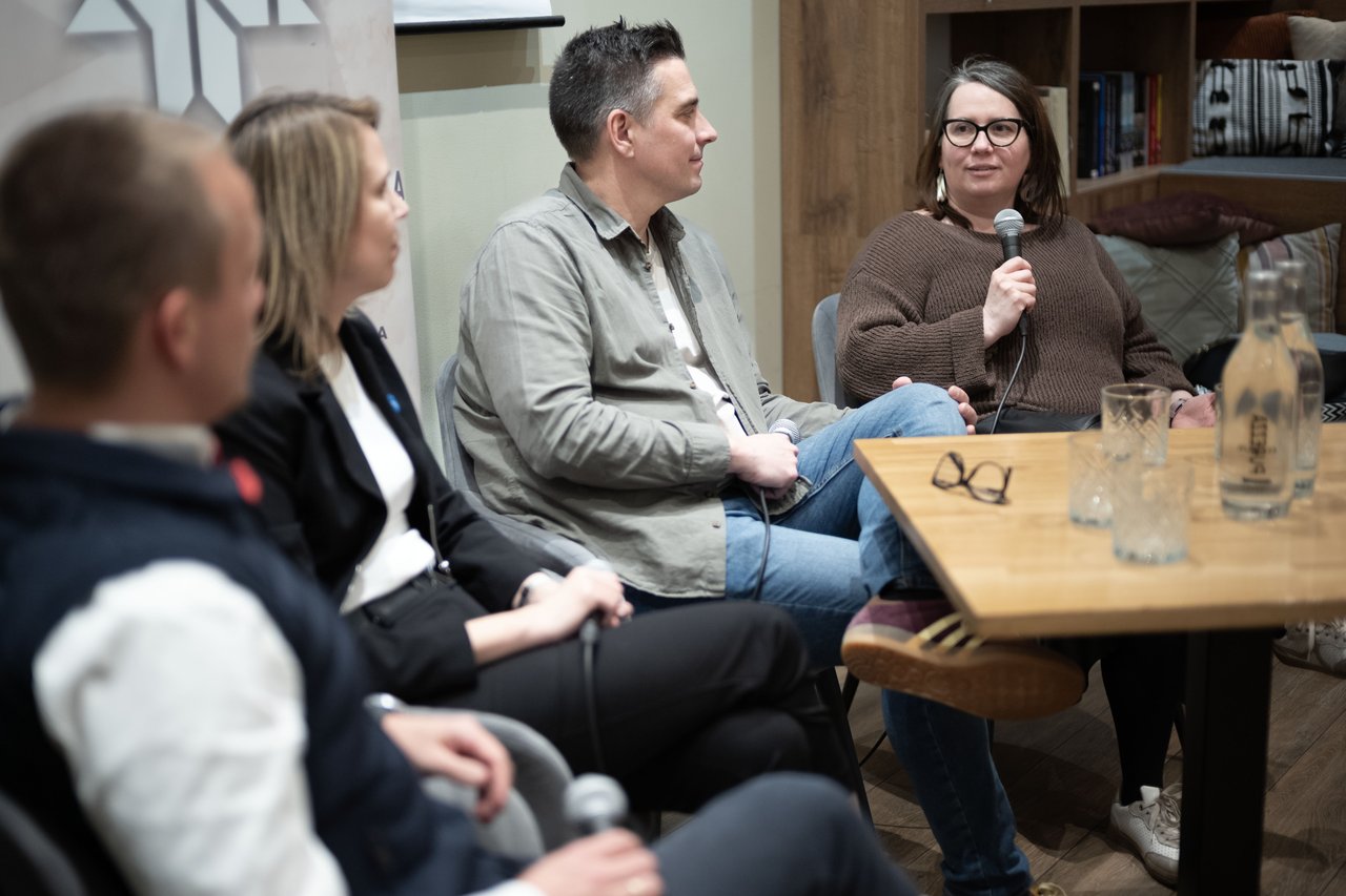 Szólj be a papnak március 2026 Todoroff