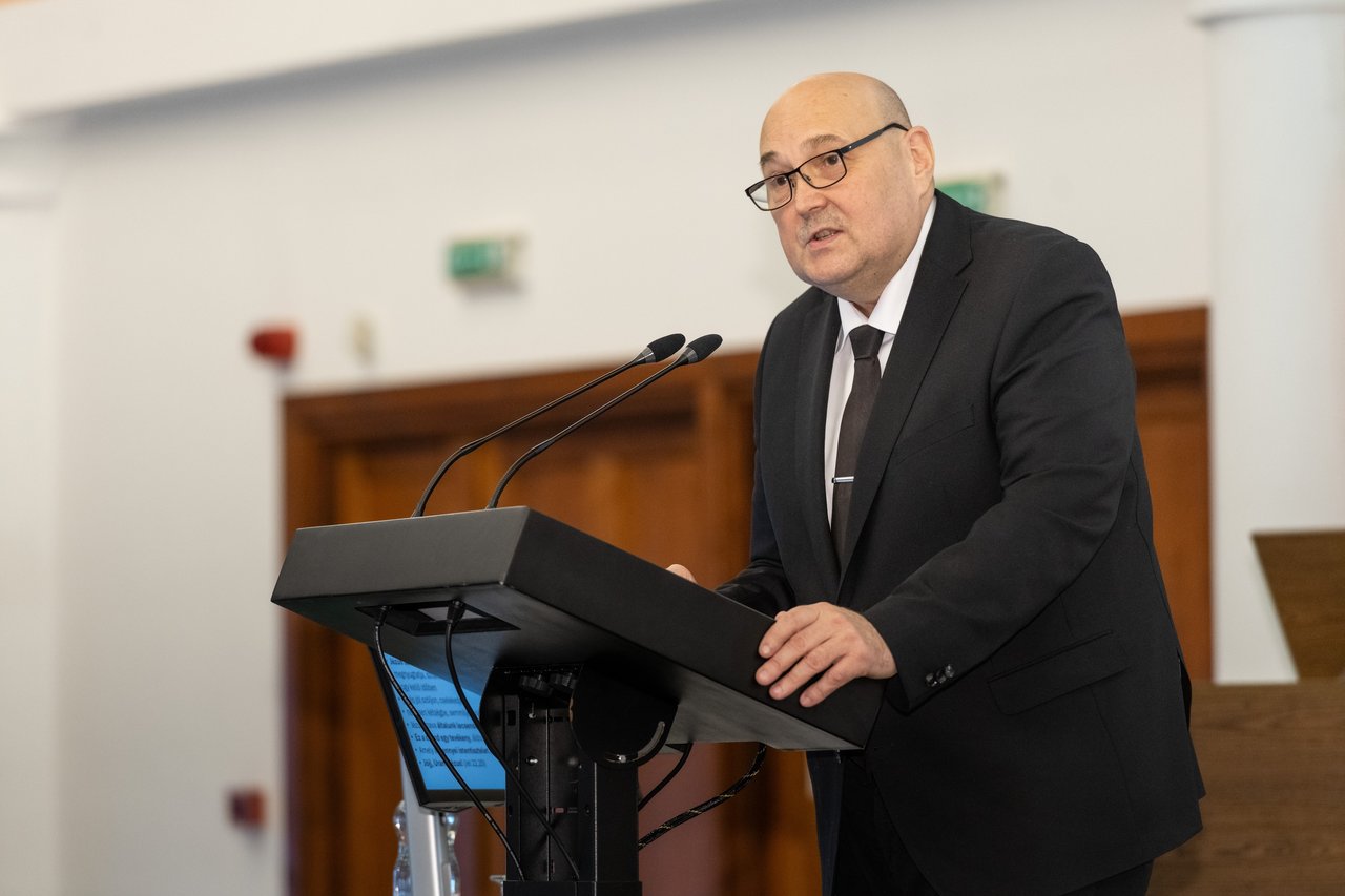 Steinbach József Zsinat_ősz 2025 Kiss