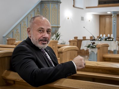 Büki László