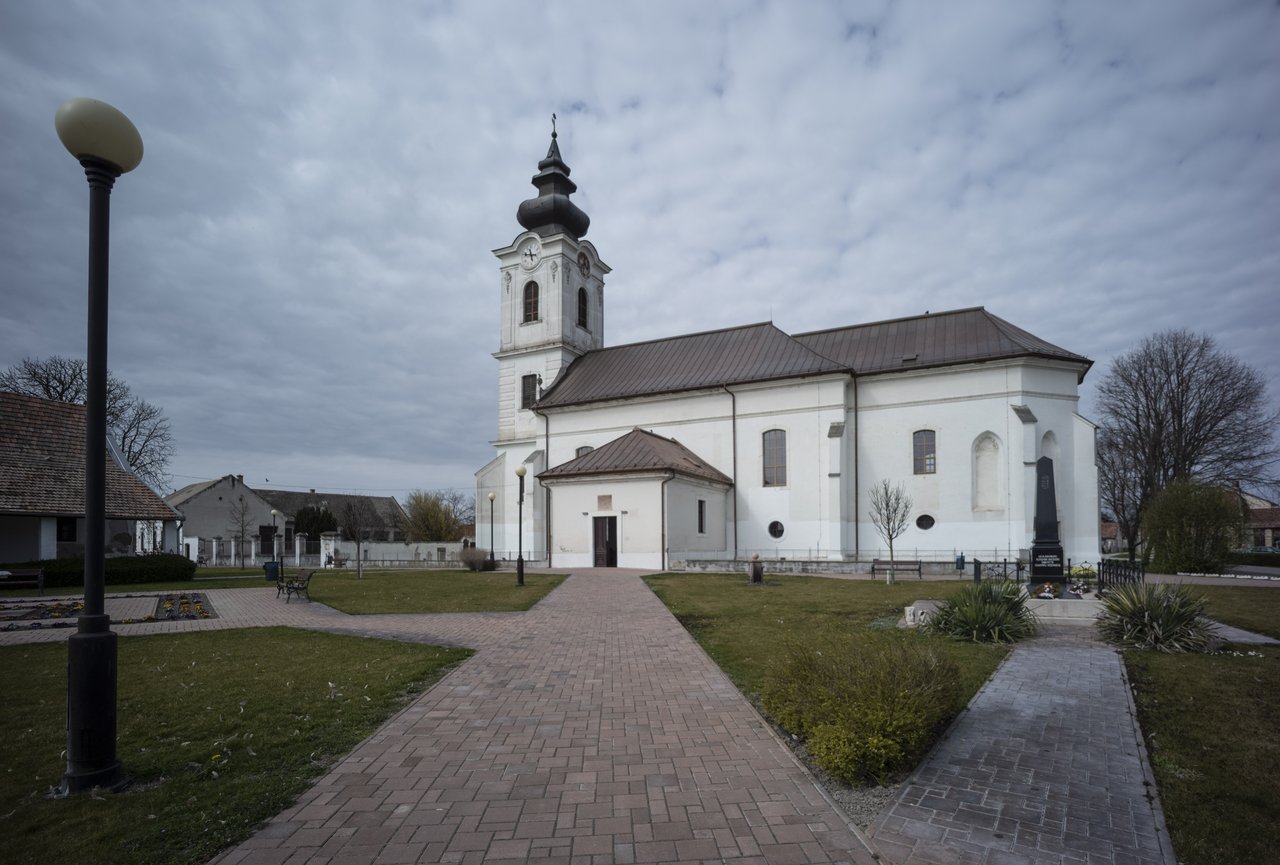 dunapataj_borító_fotó_todoroff_lázár