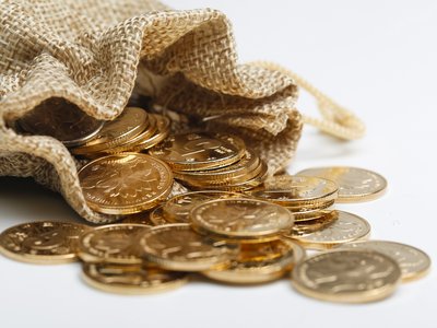 golden-rmb-coins-cloth-bag