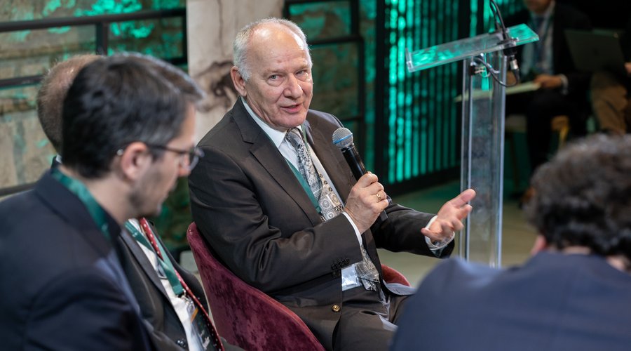 mit_jelent_embernek_lenni-35