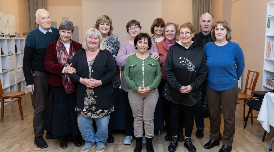 Mustármag házicsoport - Hurta Hajnalka